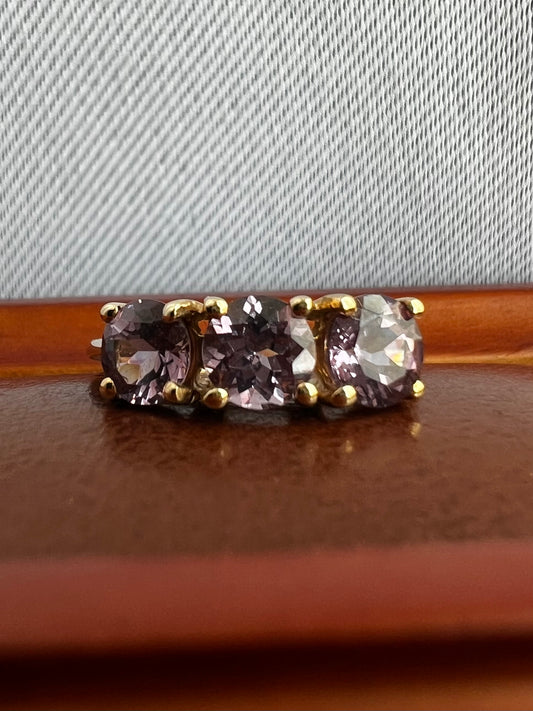 Quality 10ct Yellow Gold Amethyst Trilogy Ring - K