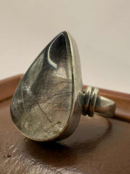 Quality 925 Sterling Silver Tear Drop Stone Set Ring • Size - M • 5.70 Grams