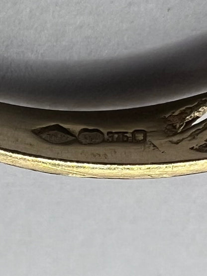 Vintage 9ct Yellow Gold “Mum” Ring - R