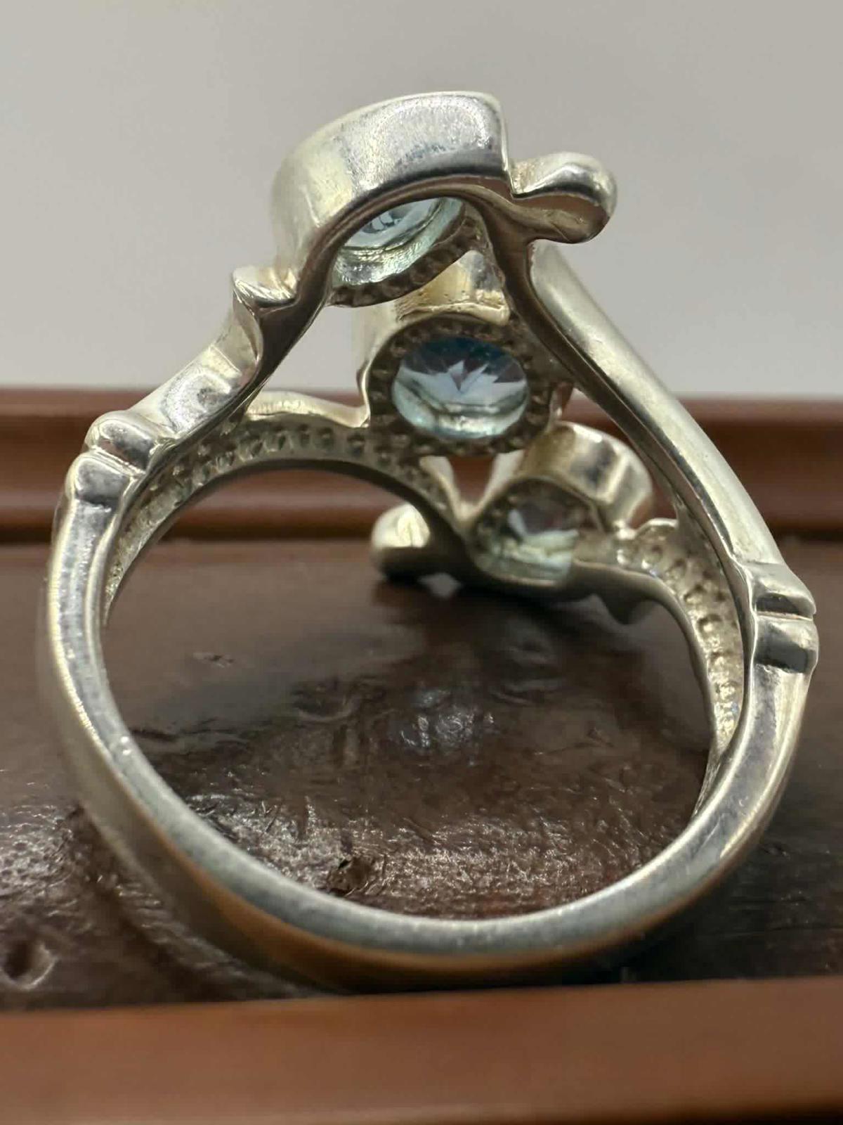 Quality 925 Sterling Silver Topaz Trilogy Ring • Size - N • 5.97 Grams