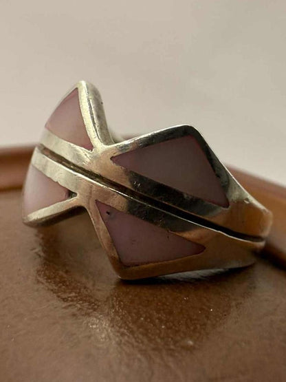 Quality 925 Sterling Silver Pink Inlayed Stone Ring • Size - P • 6.75 Grams