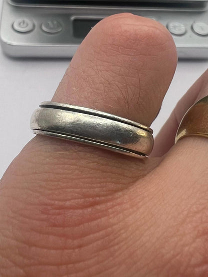 Quality 925 Sterling Silver Spinner Ring - 3.90 Grams • Size - Q