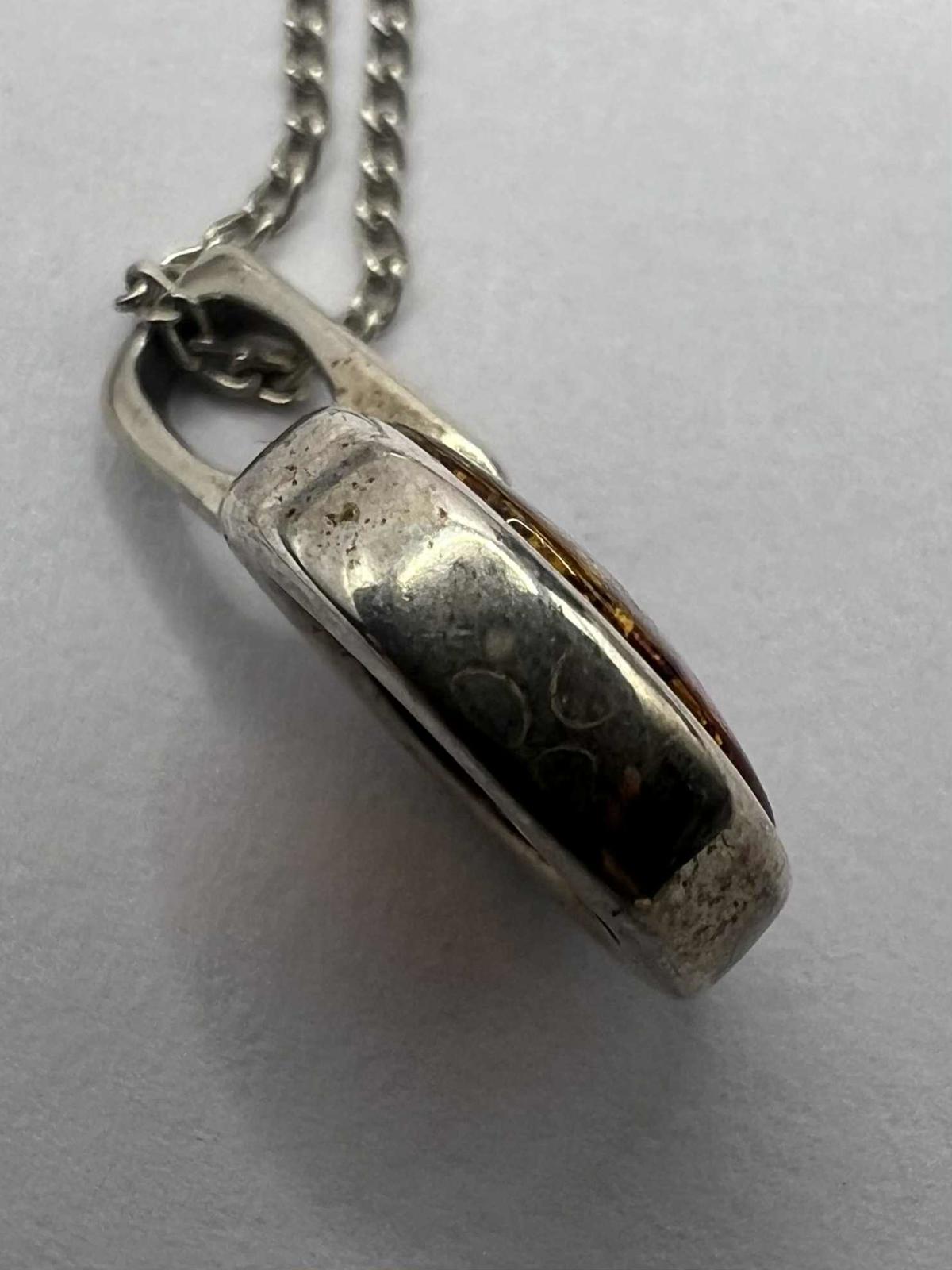 Quality 925 Sterling Silver Amber Pendant & Chain Set • 2.82 Grams