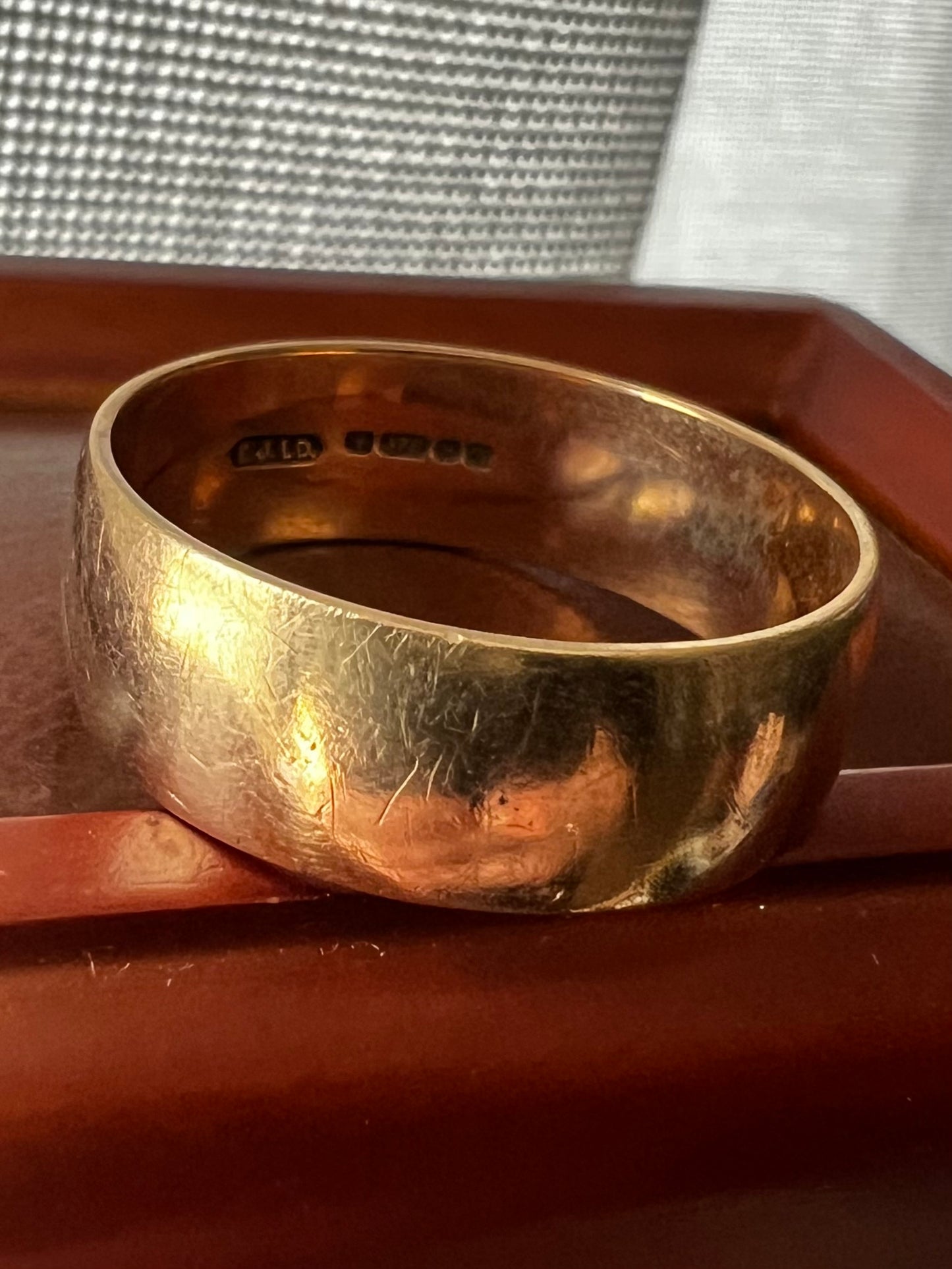 Vintage 9ct Yellow Gold Wedding Band - Y½