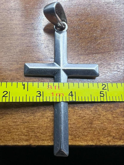 Quality 925 Sterling Silver Cross Pendant - 4.67 Grams