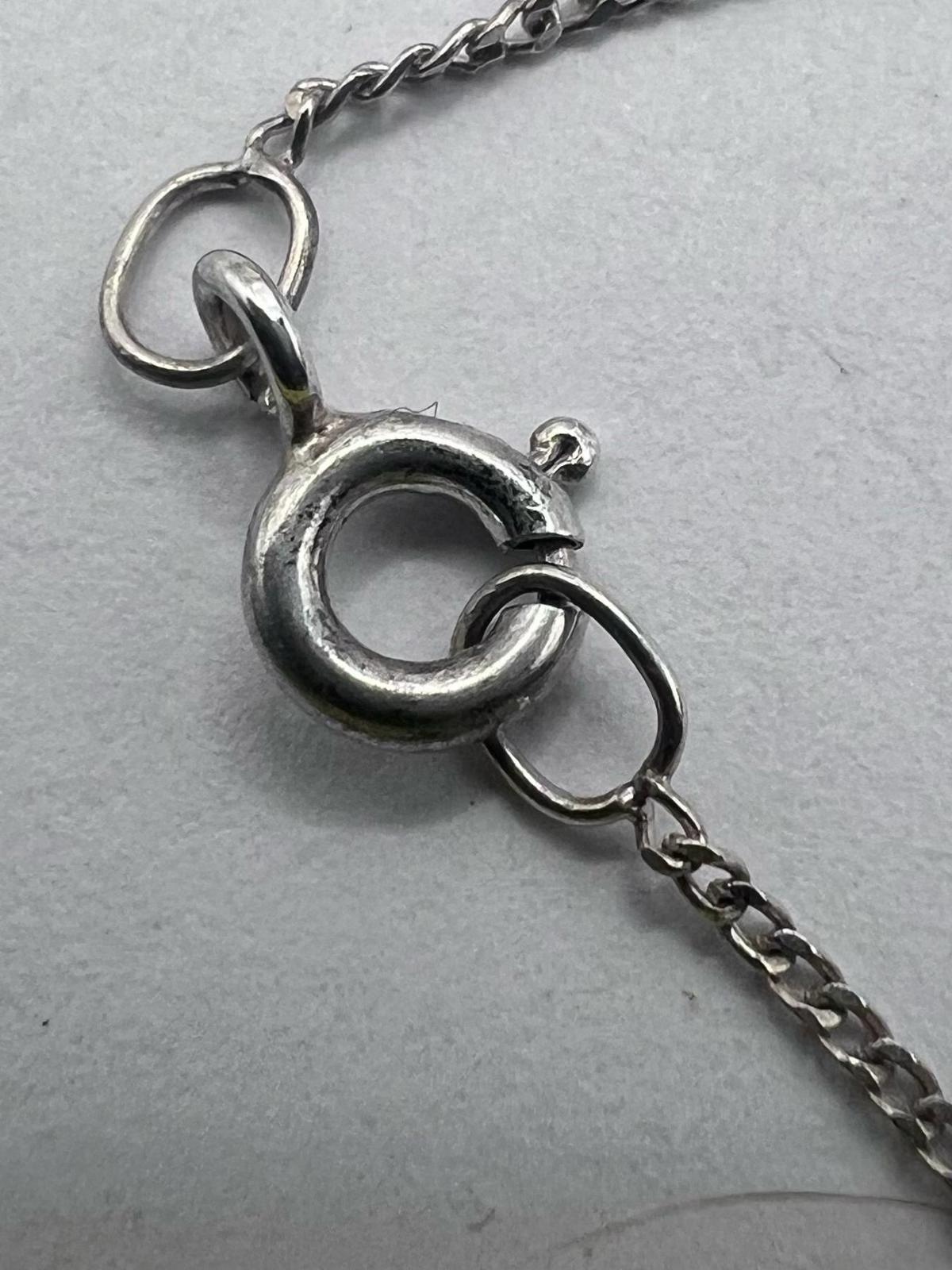 Quality 925 Sterling Silver Amethyst Flower Pedant & Chain Set - 3.25 Grams