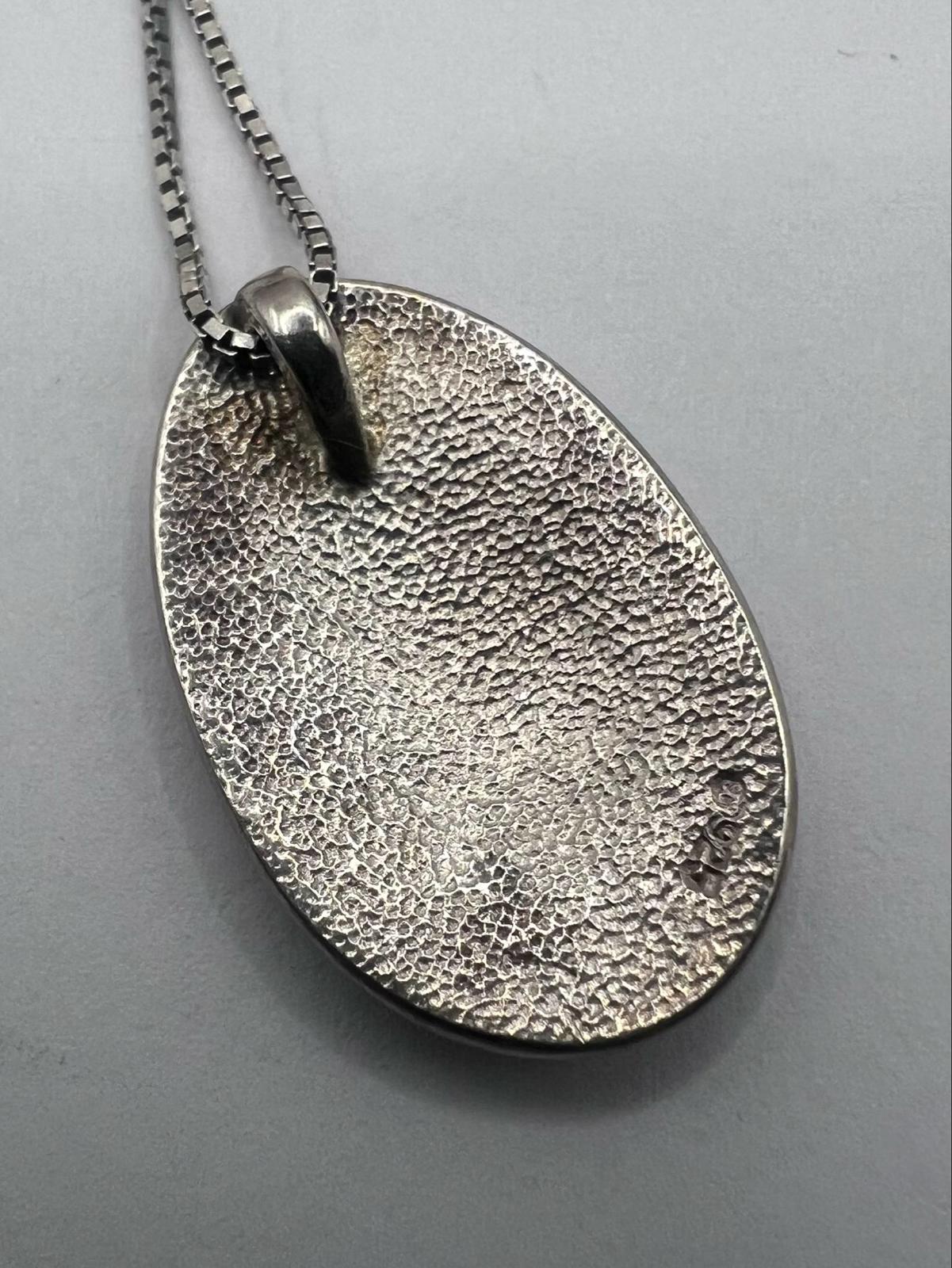 Quality 925 Sterling Silver Pendant & Chain Set - 8.37 Grams