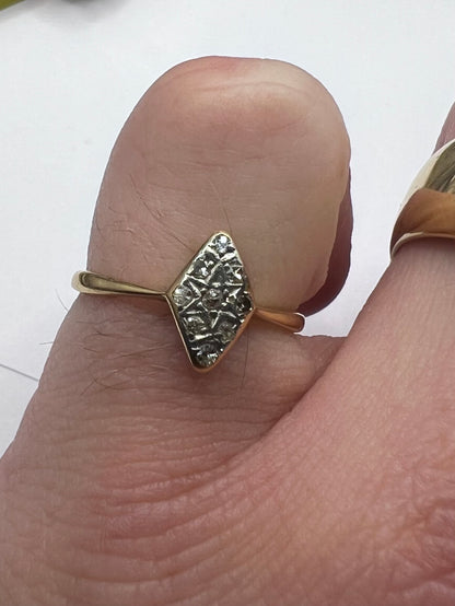 Antique 18ct Yellow Gold Diamond Cluster Ring - L
