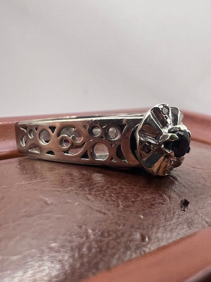 Vintage 9ct White Gold Sapphire & Diamond Ring - N