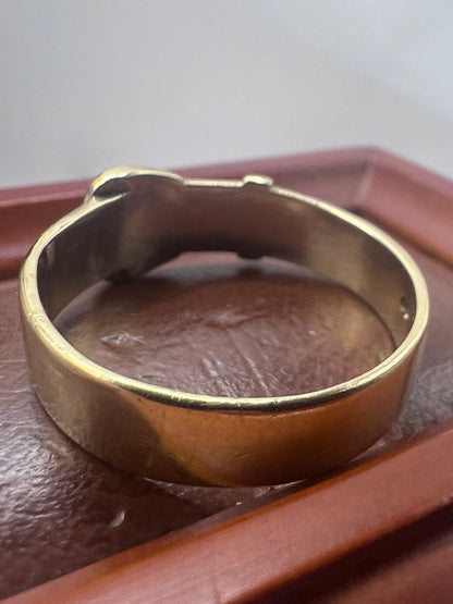 Vintage 9ct Yellow Gold Detailed Buckle Ring - X