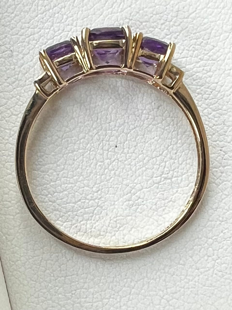 Quality 9ct Yellow Gold Amethyst & Diamond Set Ring - P½