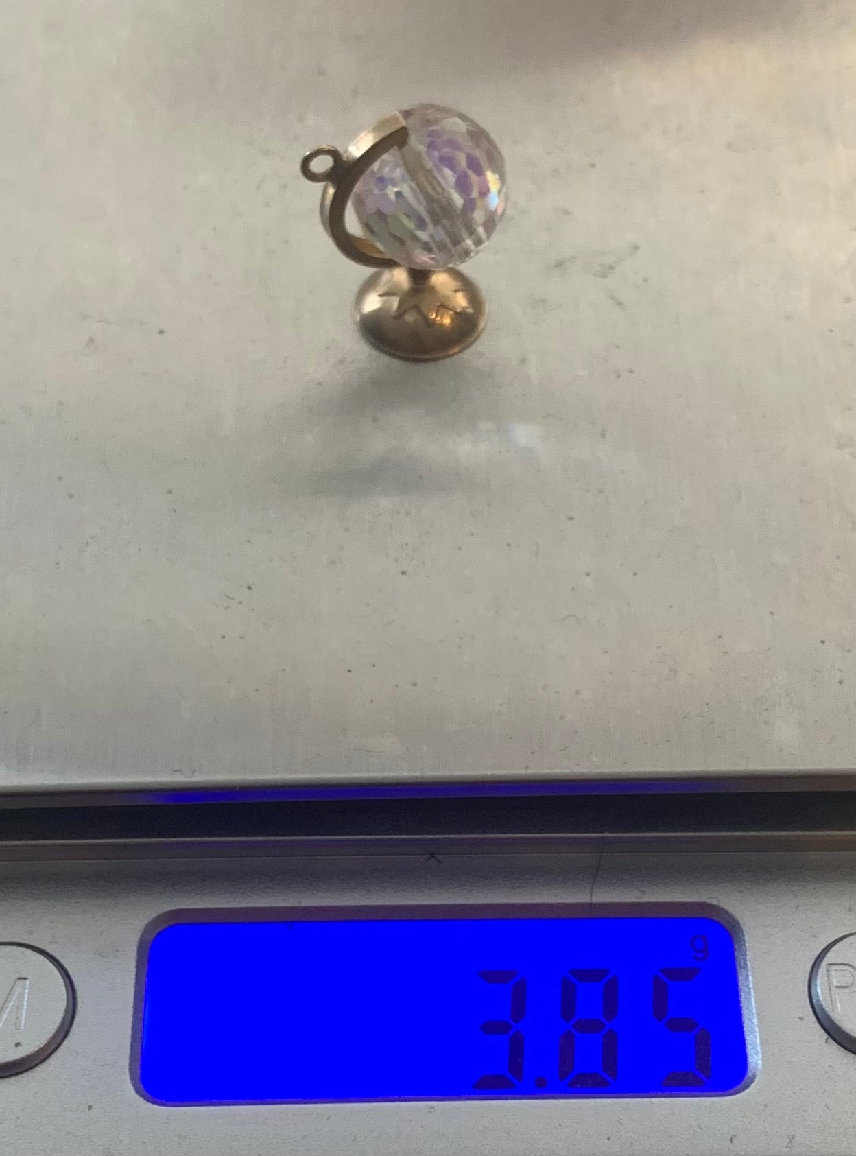 Vintage 9ct Spinning Globe Charm - 1971 - 3.85 Grams