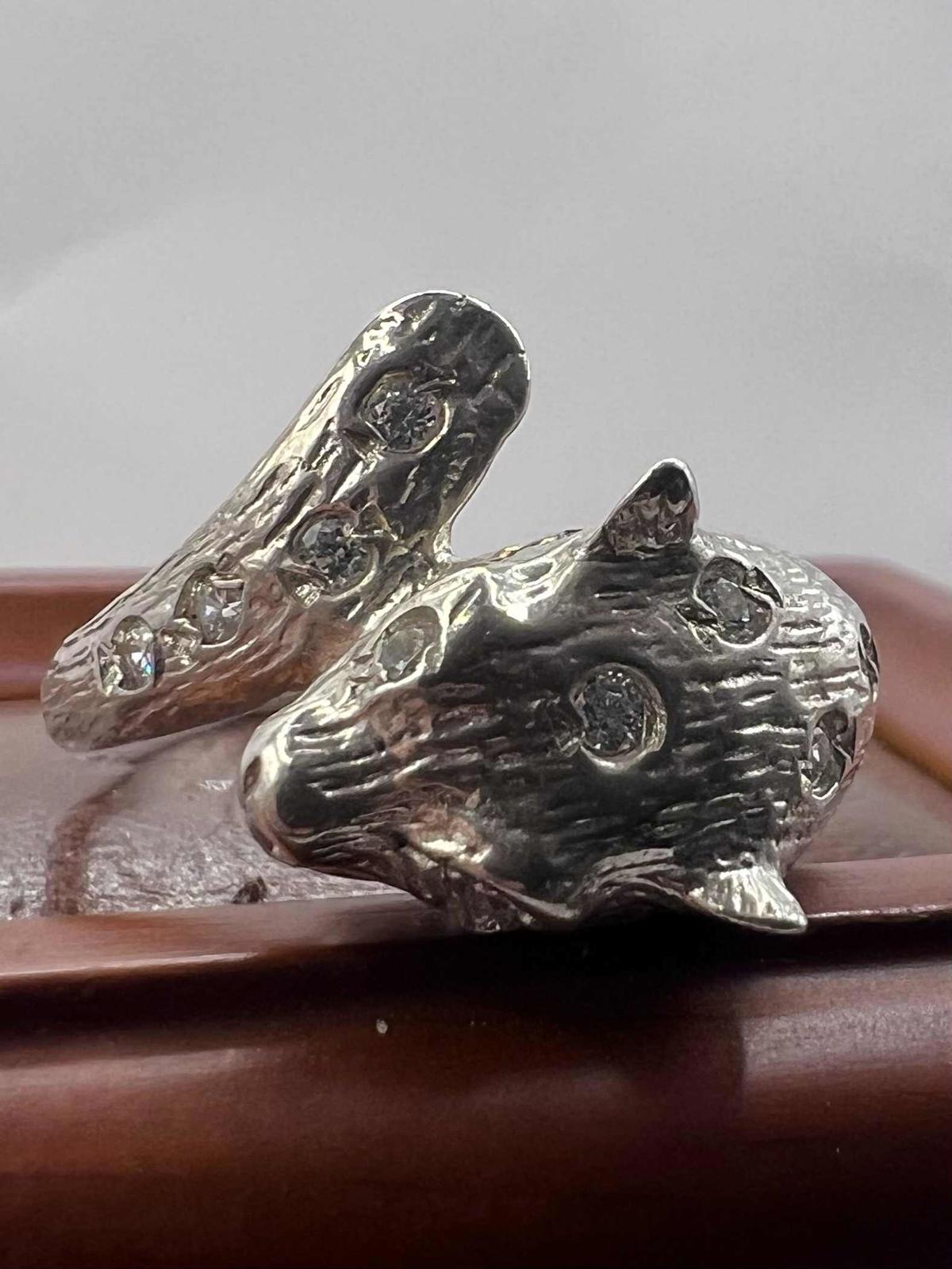 Quality 925 Sterling Silver Stone Set Fox Ring • 6.45 Grams • Size - X