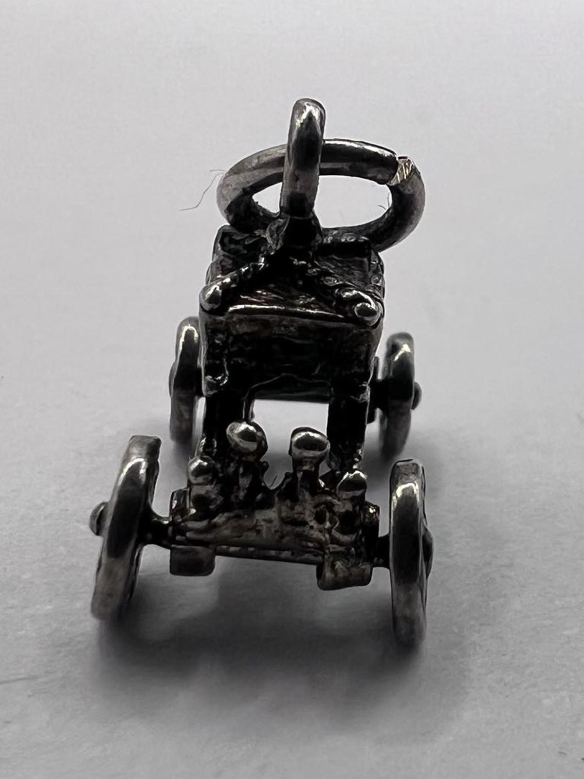 Quality 925 Silver Articulated Wagon Charm - 1.62 Grams