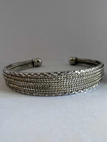 Quality 925 Sterling Silver Cuff Bracelet - 18.18 Grams