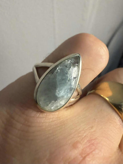 Quality 925 Sterling Silver Aquamarine Crystal Set Ring • Size - Q½ • 5.52 Grams