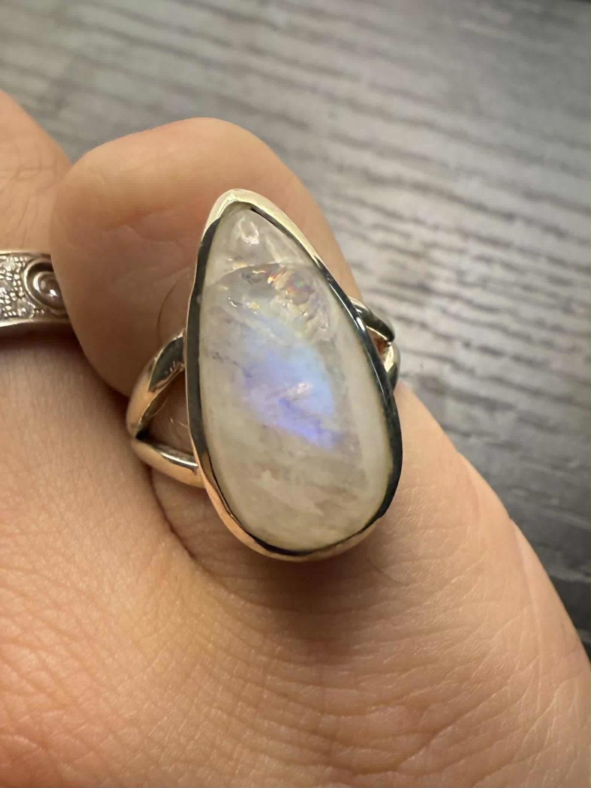 Quality 925 Sterling Silver Moonstone Set Ring • Size - L • 5.39 Grams