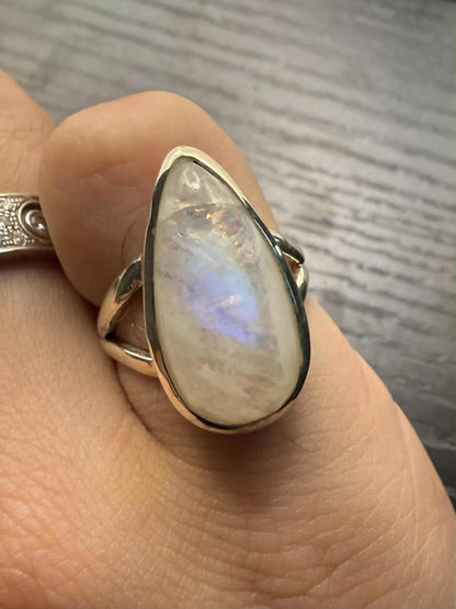 Quality 925 Sterling Silver Moonstone Set Ring • Size - L • 5.39 Grams