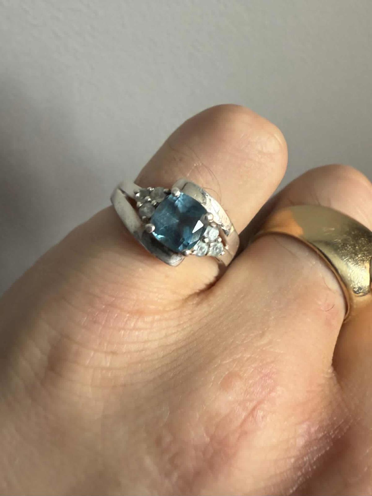 Quality 925 Sterling Silver Blue & White Stone Ring • 3.93 Grams • Size - N