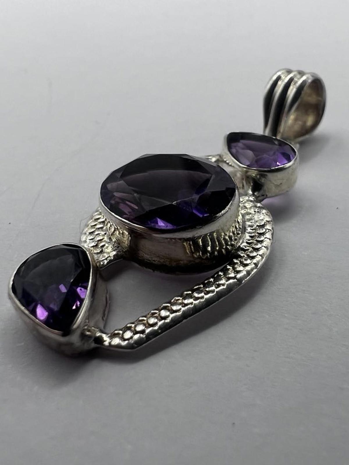 Quality 925 Sterling Silver Amethyst Set Pendant - 4.85 Grams