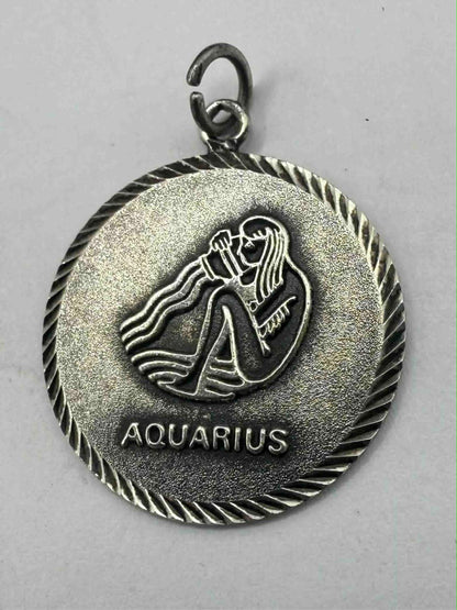 Quality 925 Sterling Silver Aquarius Circle Pendant • 3.79 Grams