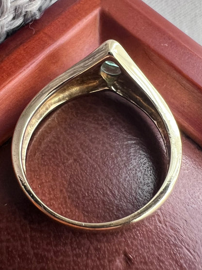 14ct Yellow Gold Emerald Set Wishbone Ring - N