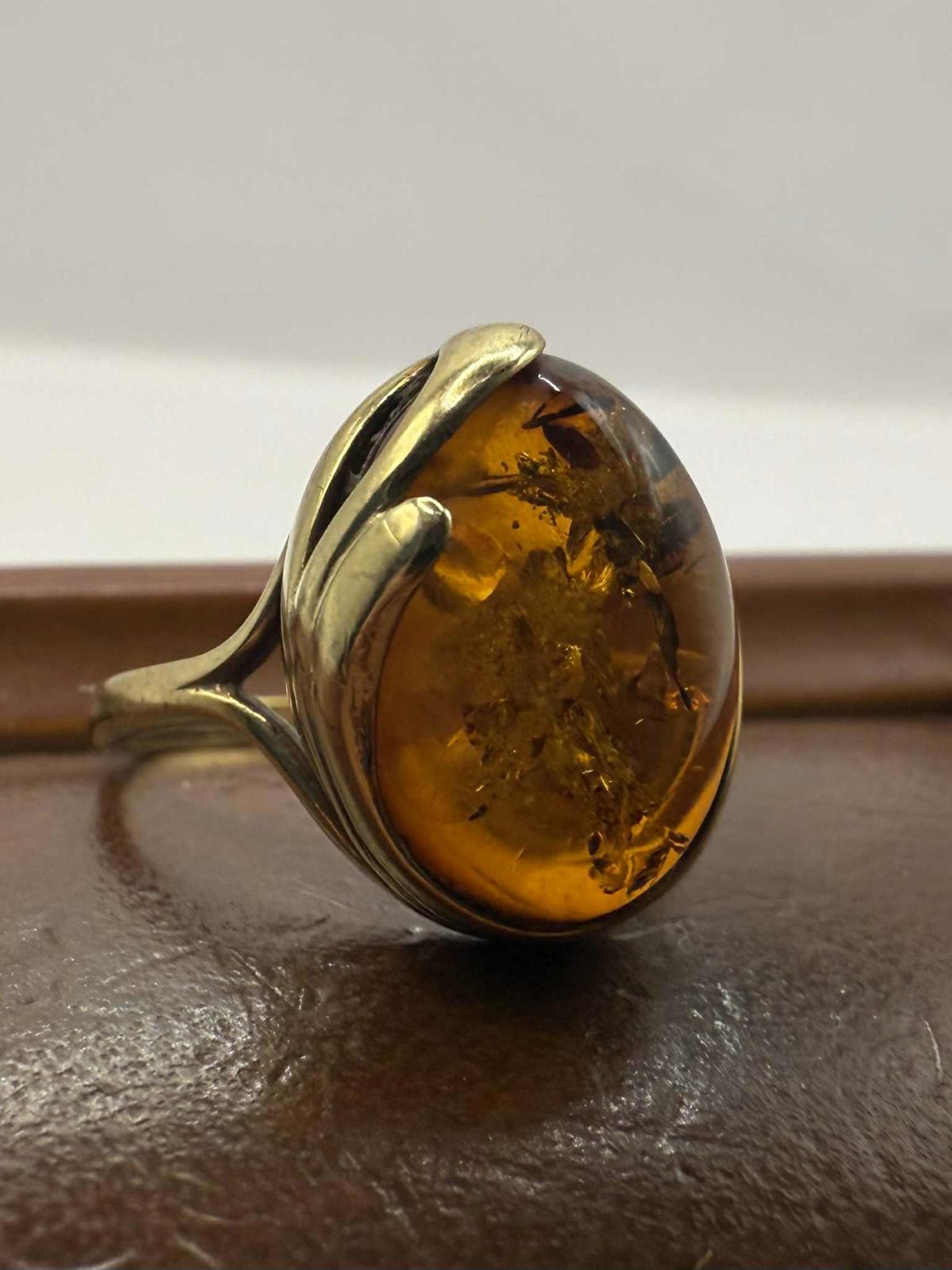 Quality 9ct Yellow Gold Baltic Amber Set Ring • Size - M • 2.81 Grams