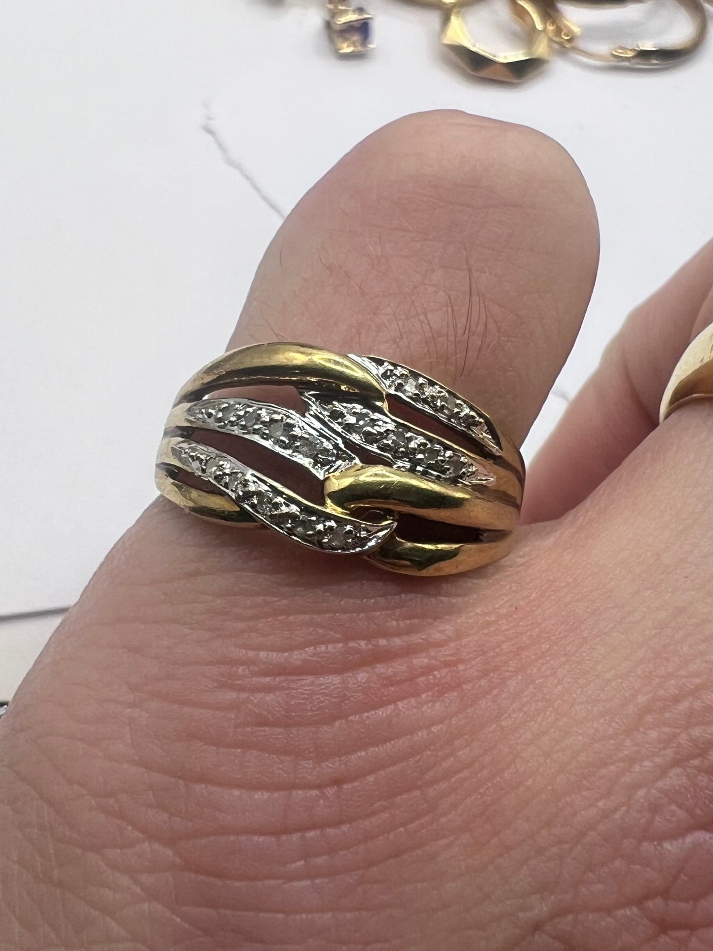 Vintage 9ct Yellow Gold Diamond Set Ring - Q