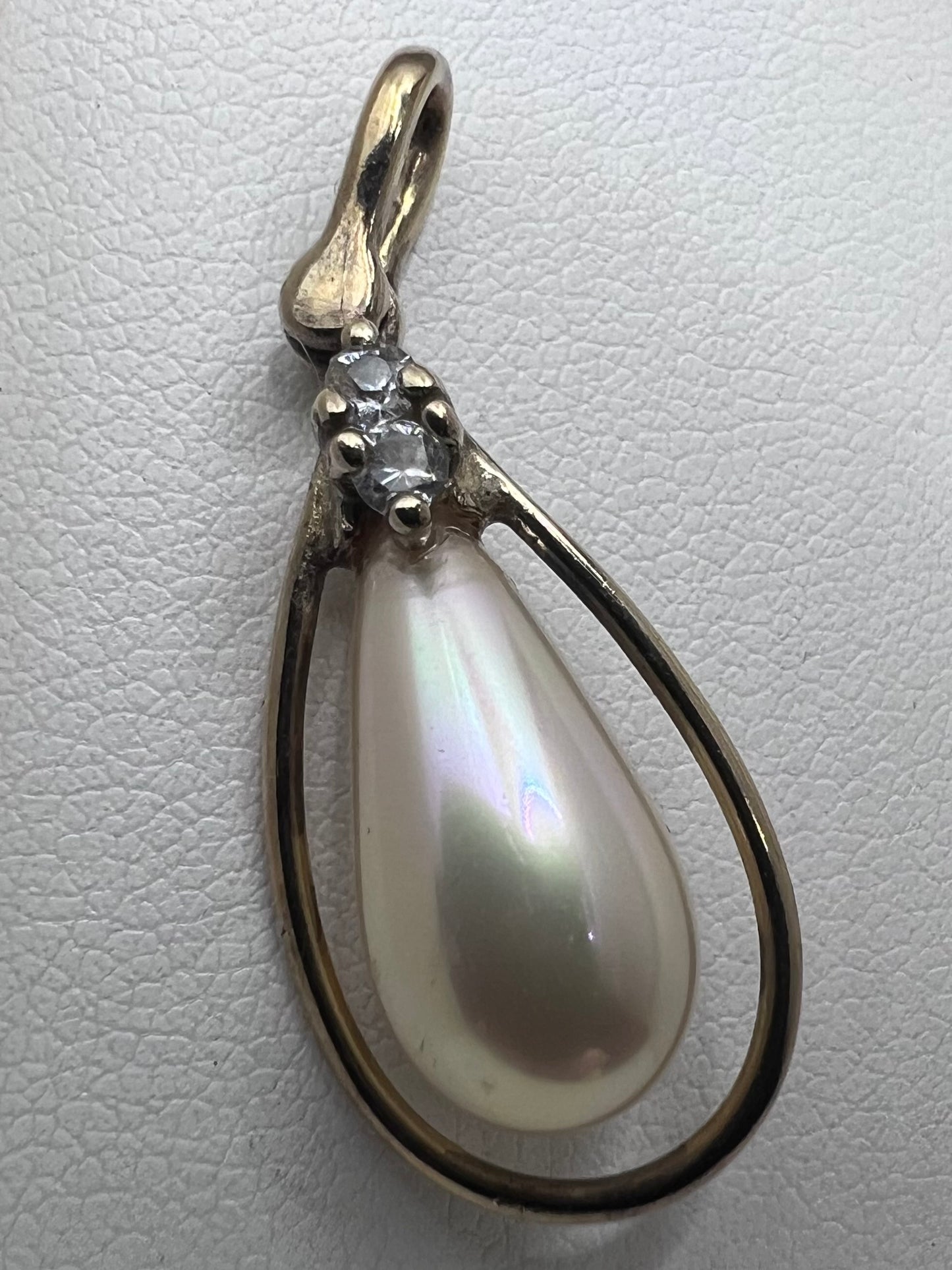 Vintage 9ct Yellow Gold Dangle Pearl Pendant • 2.72 Grams