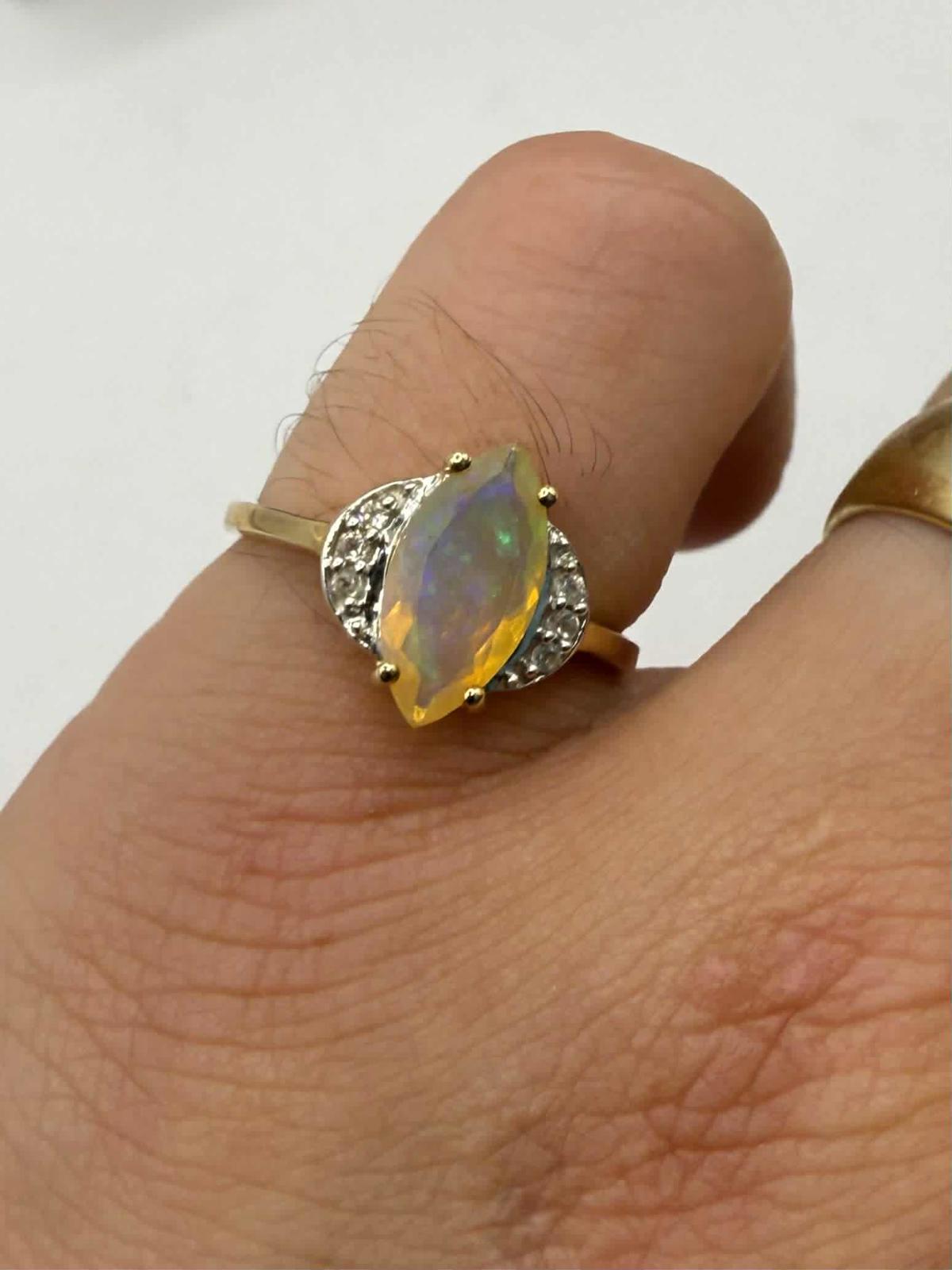 Quality 10ct Welo Opal & Diamond Set Ring • Size - O • 2.13 Grams