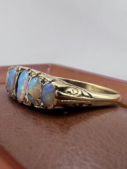 Vintage 9ct Yellow Gold 5 Stone Opal & Diamond Ring - R½