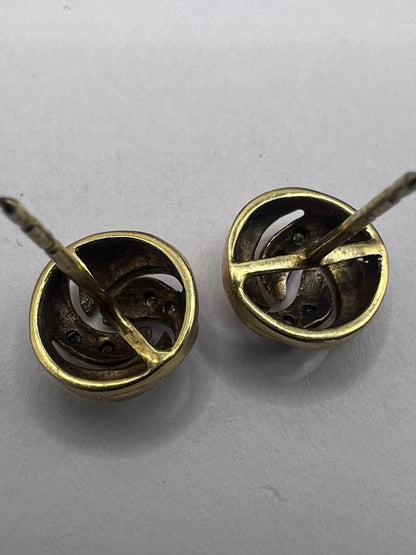 Quality 9ct Yellow Gold Diamond Chip Stud Earrings • 2.18 Grams