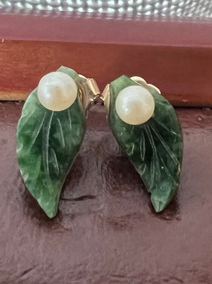 Quality 14ct Jade & Pearl Leaf Earrings - 1.12 Grams