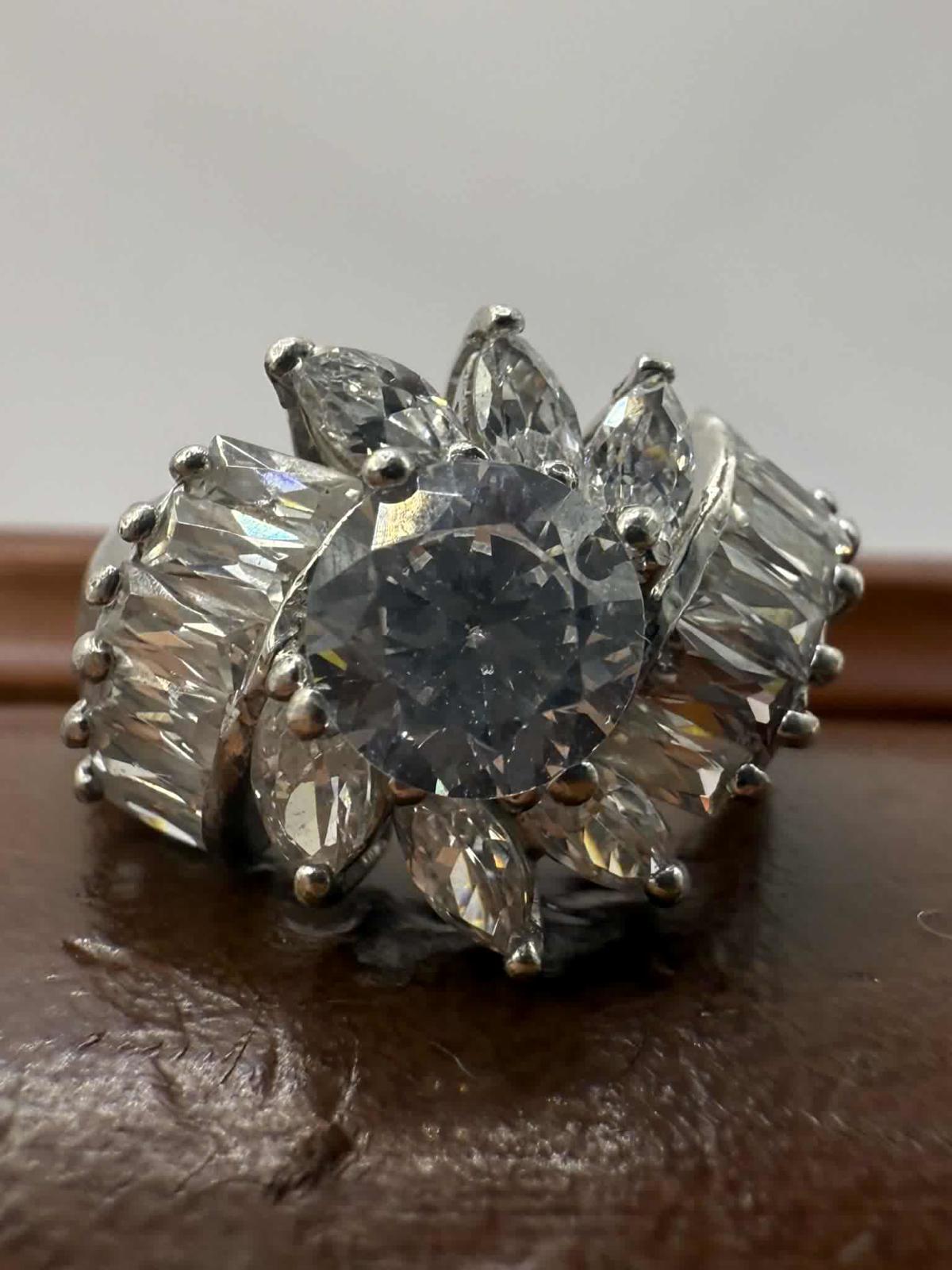 Quality 925 Sterling Silver White Stone Cluster Ring • Size - N • 6.75 Grams