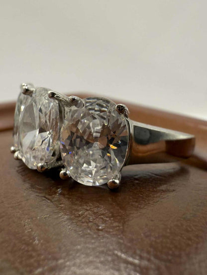 Quality 925 Sterling Silver Clear Stone Trilogy Ring • Size - N • 5.09 Grams