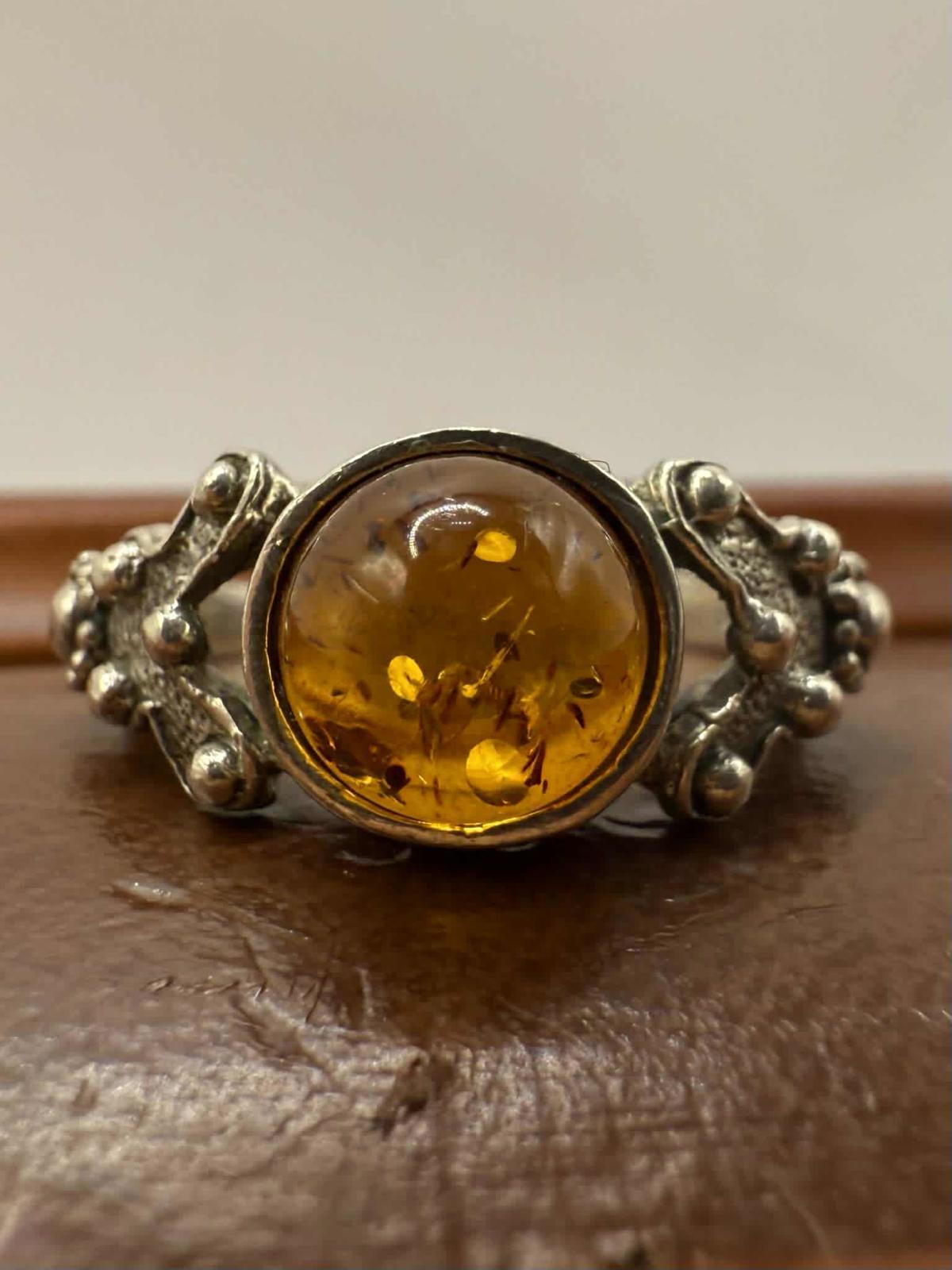 Quality 925 Sterling Silver Amber Set Ring • Size - O½  • 3.21 Grams