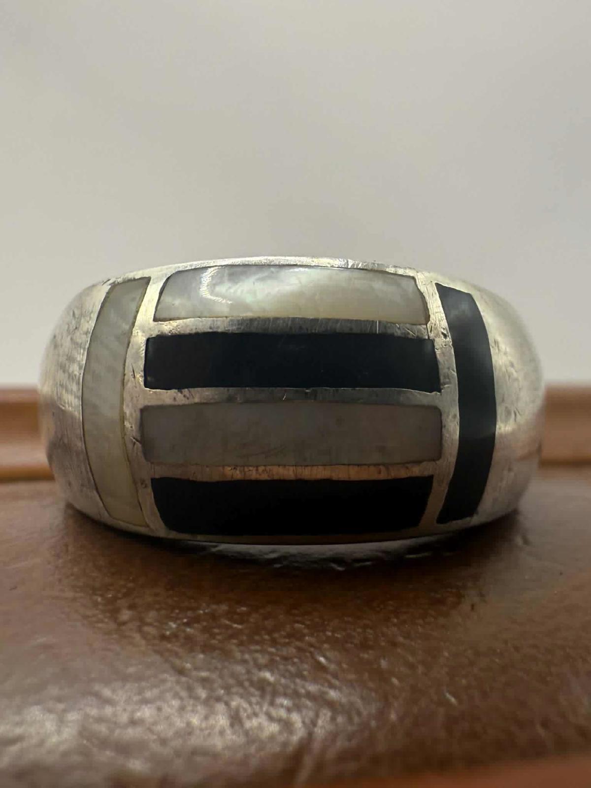 Quality 925 Sterling Silver Mother Of Pearl Inlay Ring • Size - P½ • 9.51 Grams