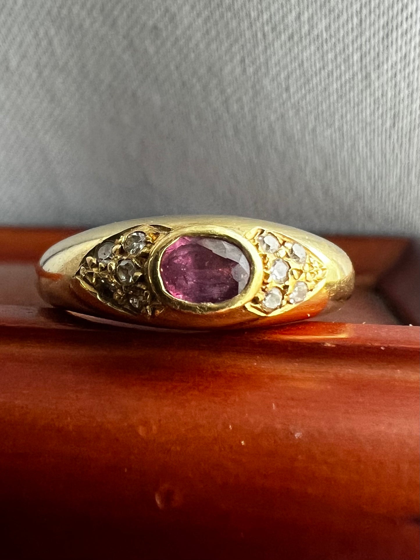 Vintage 18ct Yellow Gold Ruby & Diamond Ring - K½