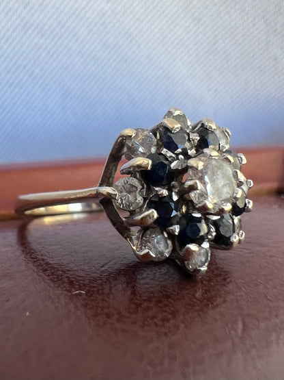 Vintage 9ct Yellow Gold Cz & Sapphire Cluster Ring - L½