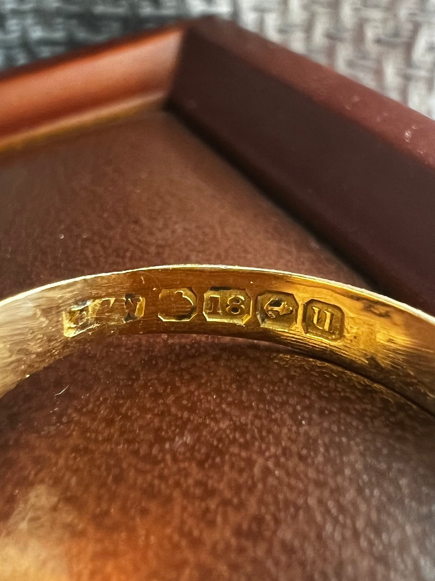 Antique 18ct Yellow Gold Classic 1919 Signet Ring - S