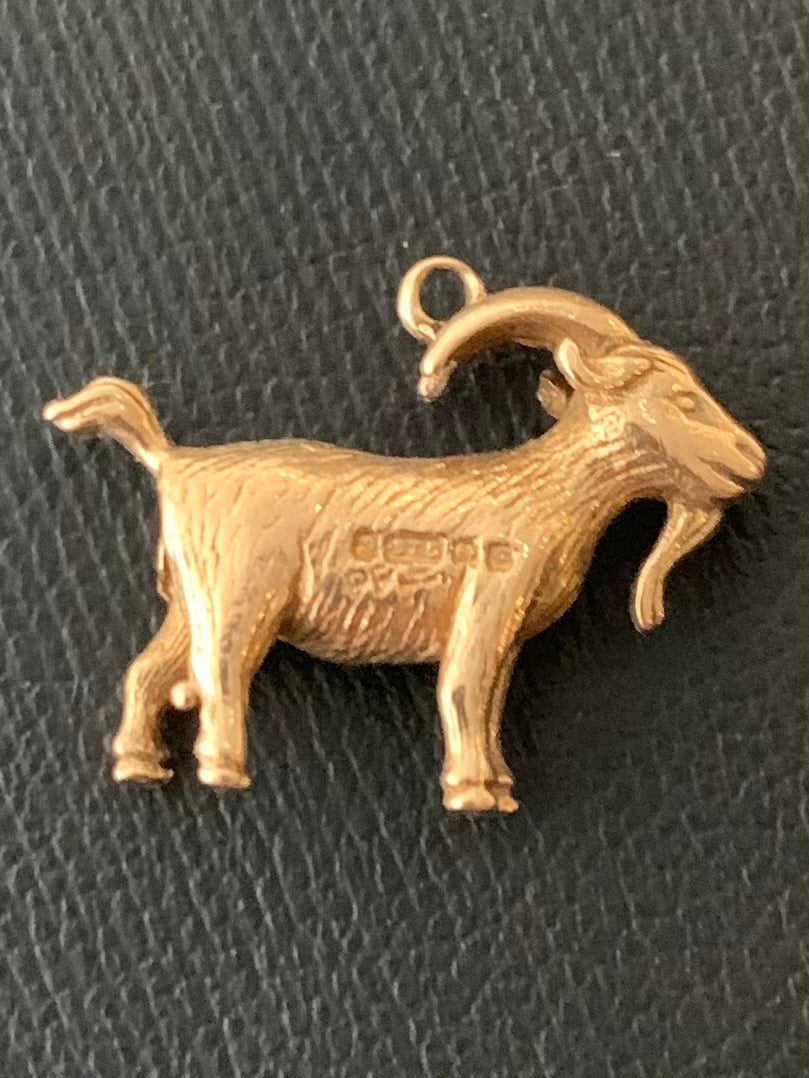 Vintage 9ct Yellow Gold Goat Charm - 2.75 Grams