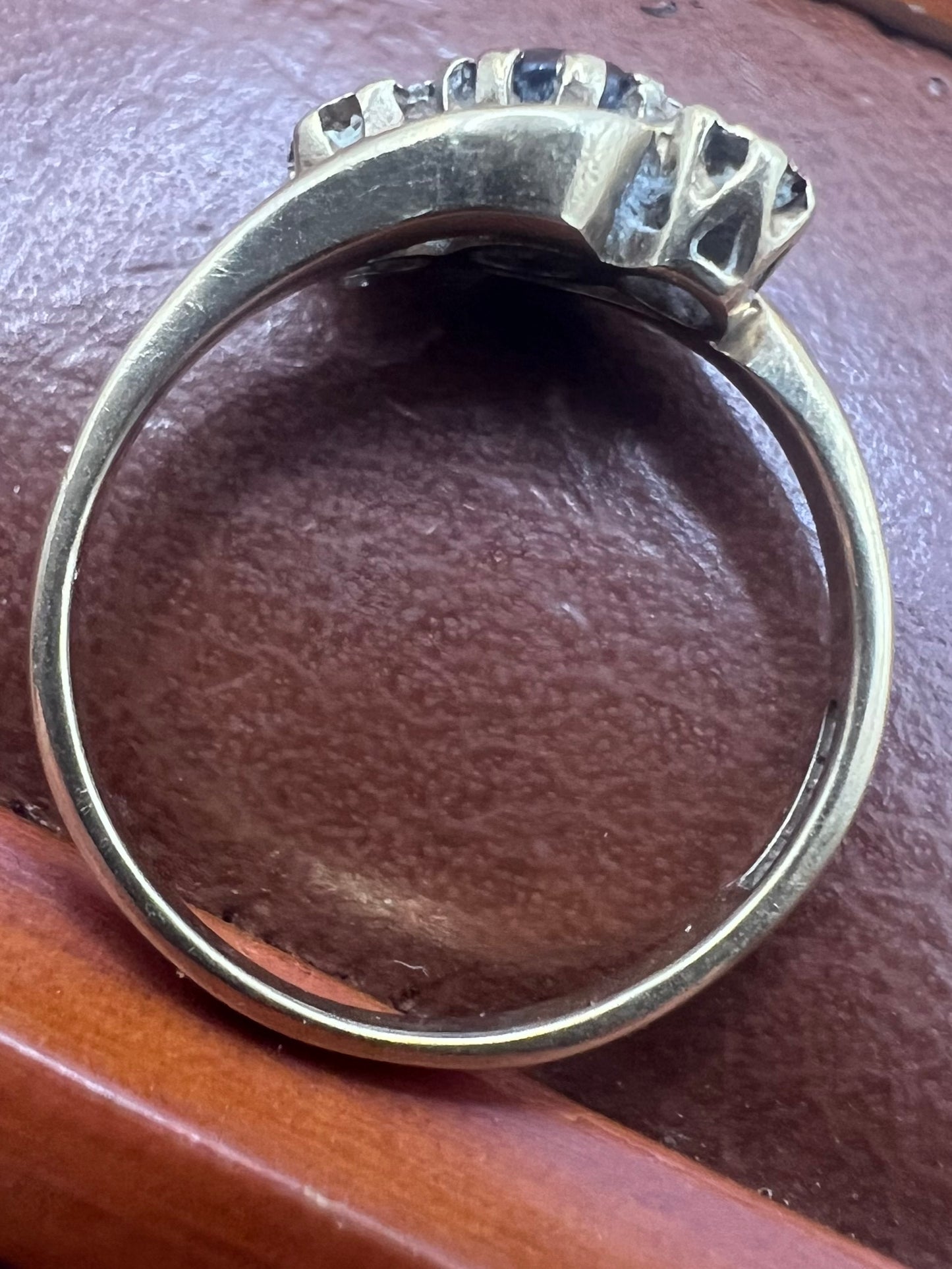 Vintage 9ct Yellow Gold Sapphire & Diamond Trilogy Ring • 2.19 Grams
