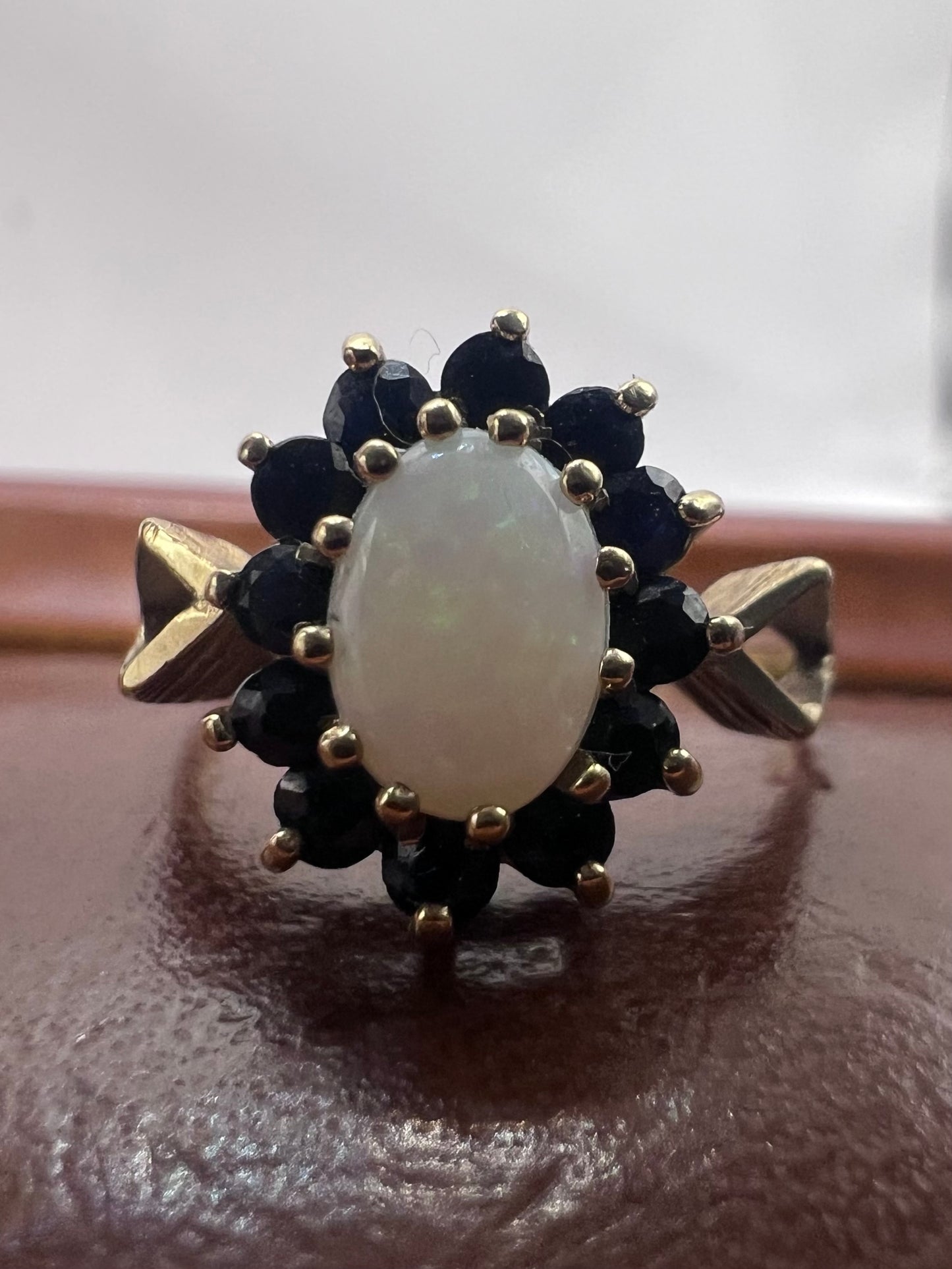 Vintage 9ct Yellow Gold Opal & Sapphire Cluster Ring - N½