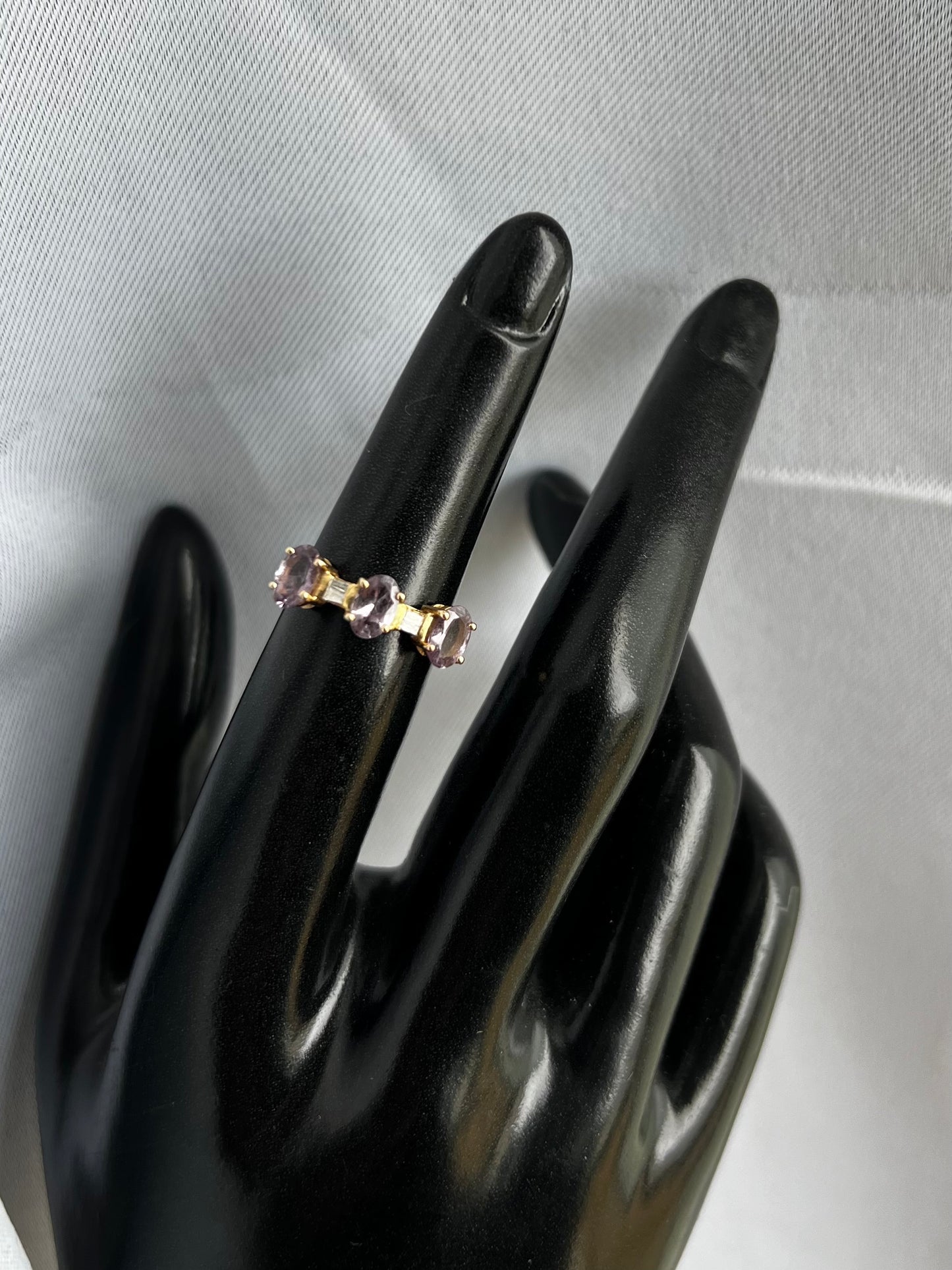 Quality 9ct Yellow Gold Amethyst & Baguette Diamond Ring - K½