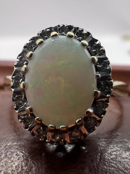 Vintage 9ct Yellow Gold Opal & Diamond Cluster Ring - O½