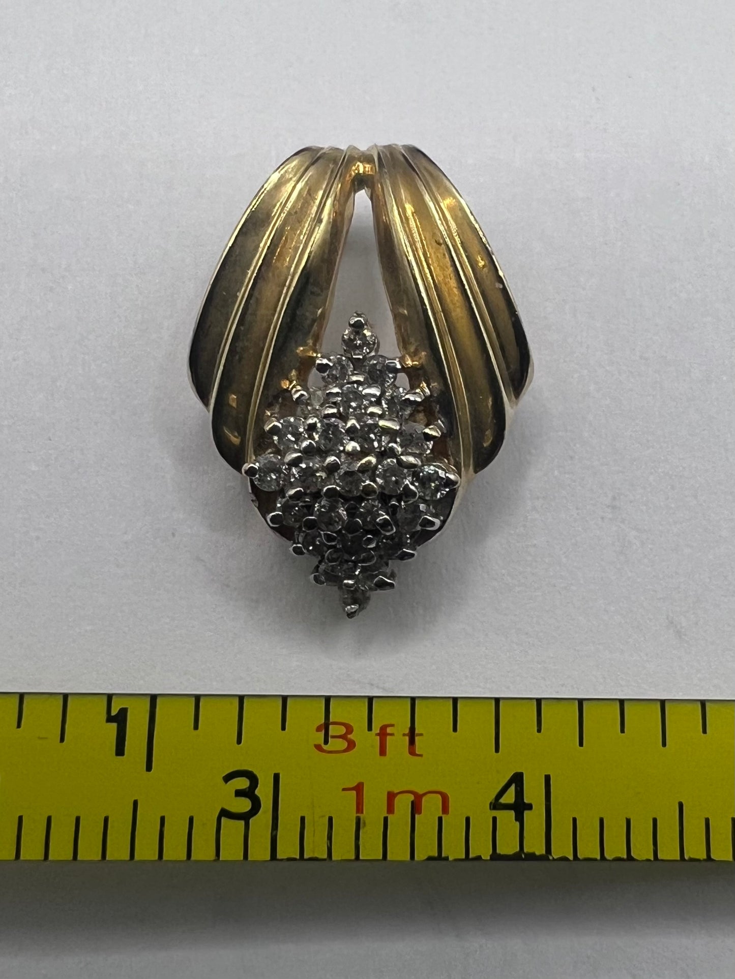 Vintage 9ct Yellow Gold Diamond Cluster Pendant • 2.63 Grams