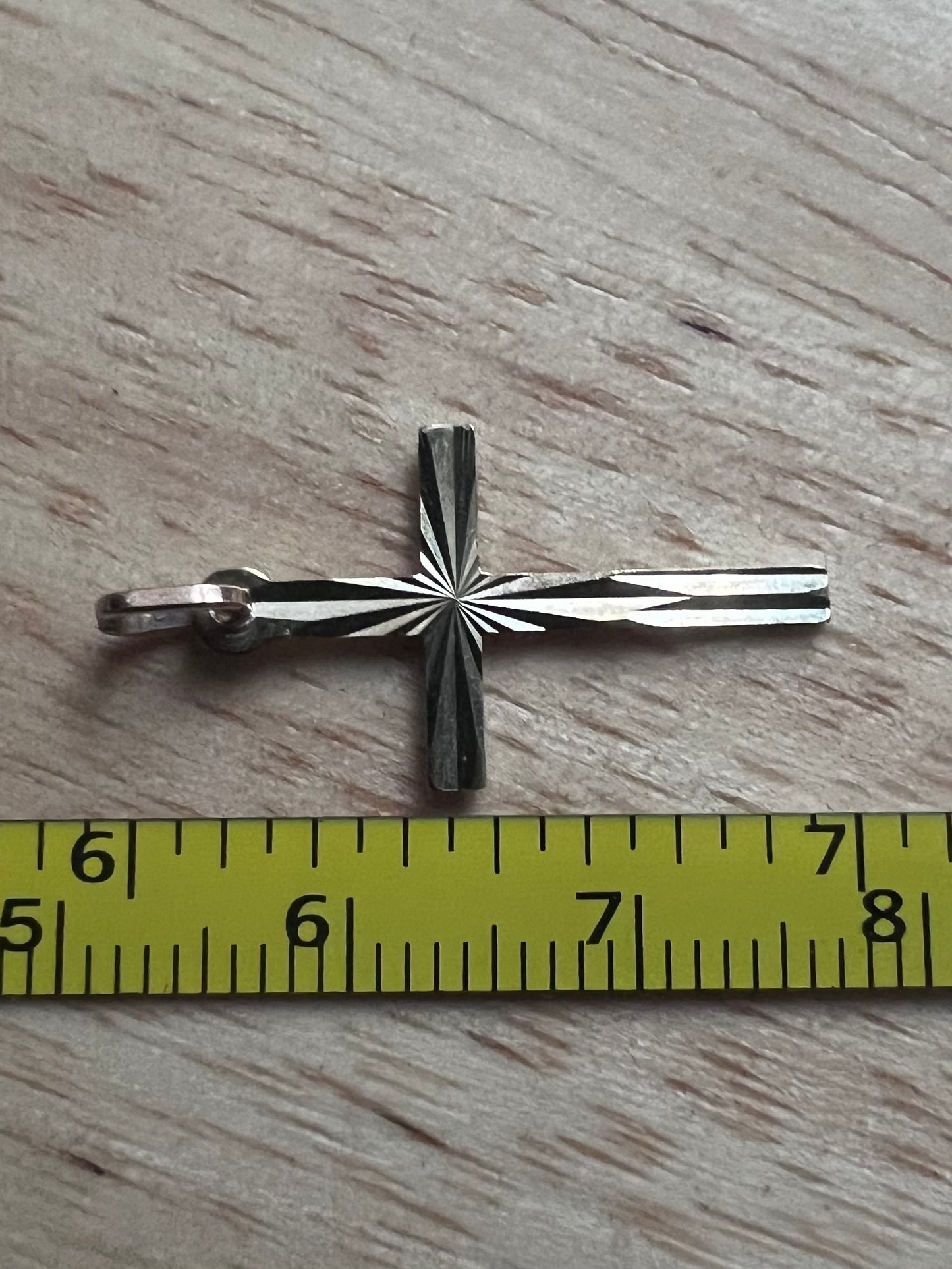 Vintage 9ct Yellow Gold Diamond Cut Cross Charm - 0.45 Grams