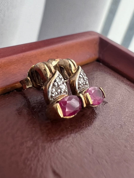 Quality 9ct Yellow Gold Ruby & Diamond Earrings ~ 1.65 Grams