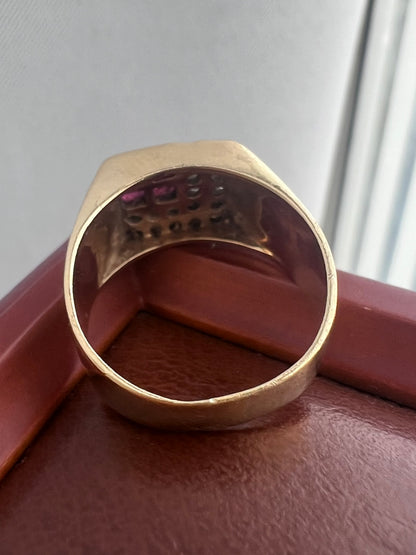 Vintage 18ct Ruby & 0.25ct Diamond Set Signet Ring - P½