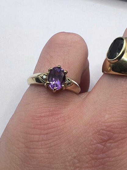 Quality 9ct Yellow Gold Amethyst & Diamond Ring - N½